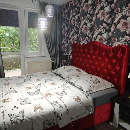 Apartament Nadmorski Apartment Kolobrzeg Exterior photo